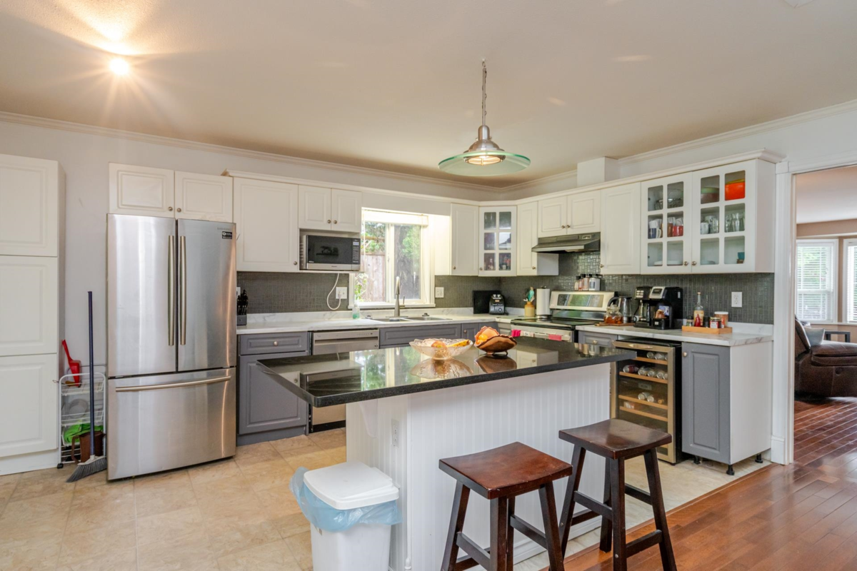 Basement Recreation Room Photo of 35543 Dina Place, Abbotsford, BC