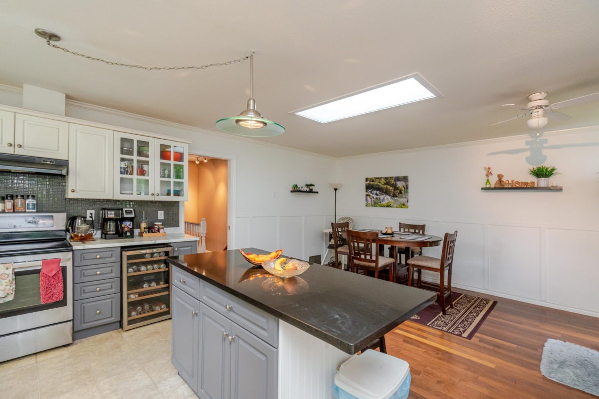 Loft / Bonus Room Photo of 35543 Dina Place, Abbotsford, BC