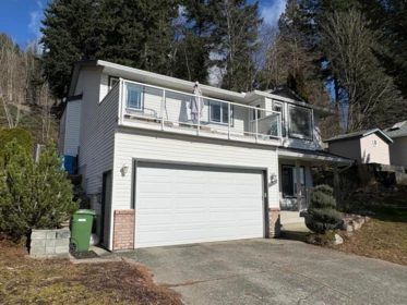 35543 Dina Place, Abbotsford, BC