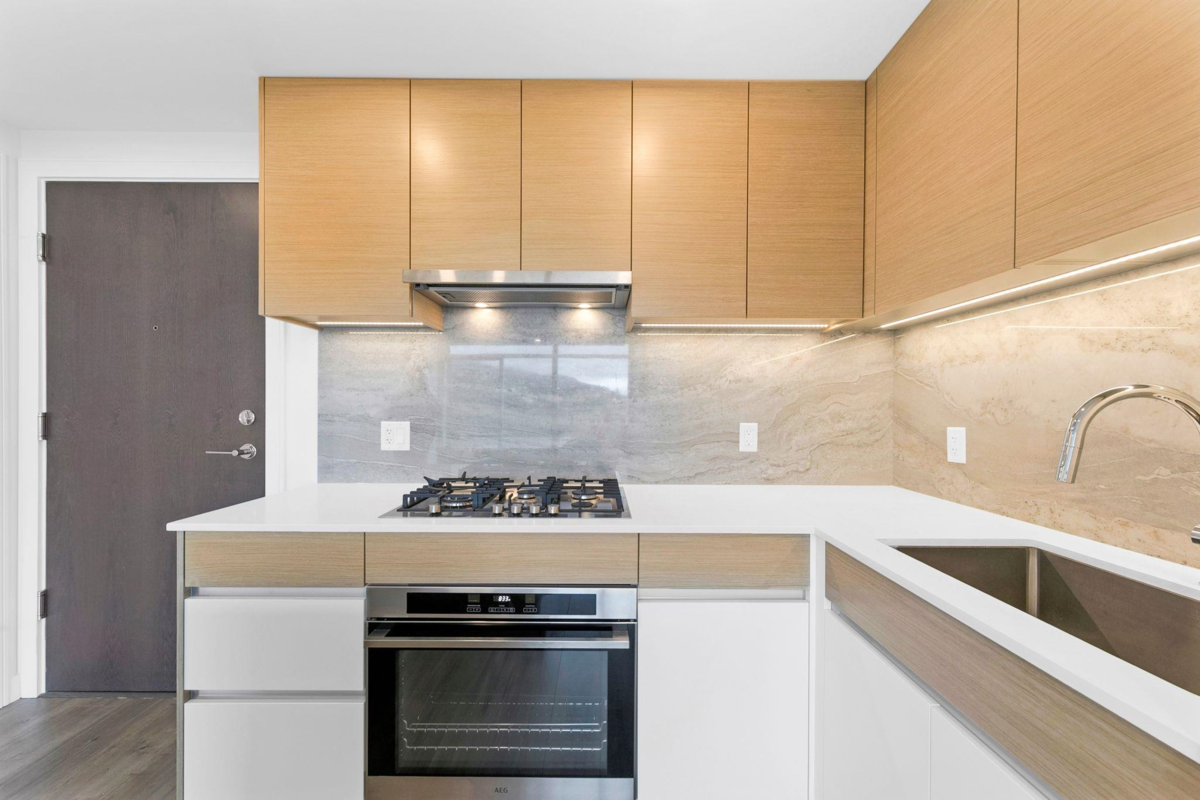 Dining Area Photo of 1207 200 Klahanie Court, West Vancouver, BC
