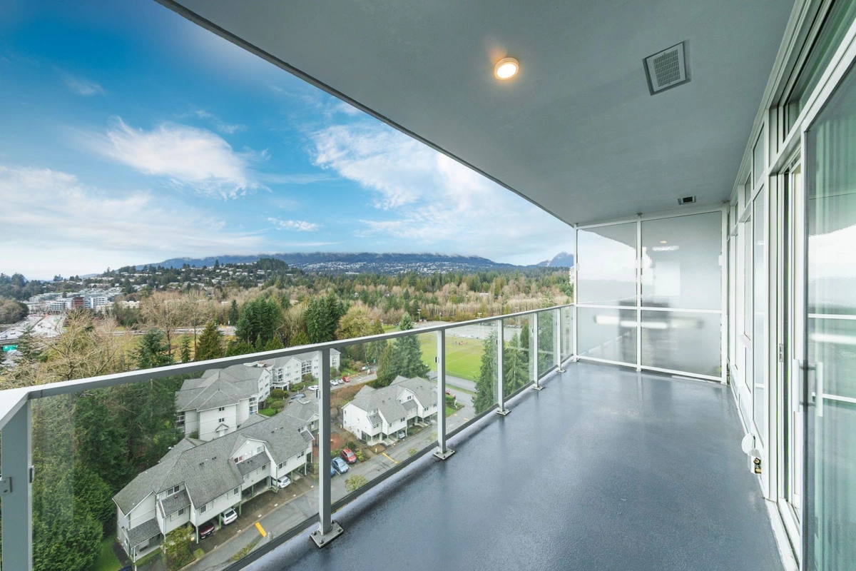 Walk-In Closet Photo of 1207 200 Klahanie Court, West Vancouver, BC