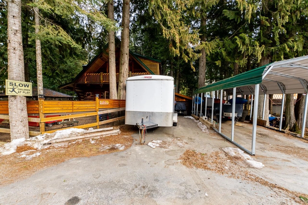 Front Yard Photo of 71692 Cone Court, Sunshine Valley, BC