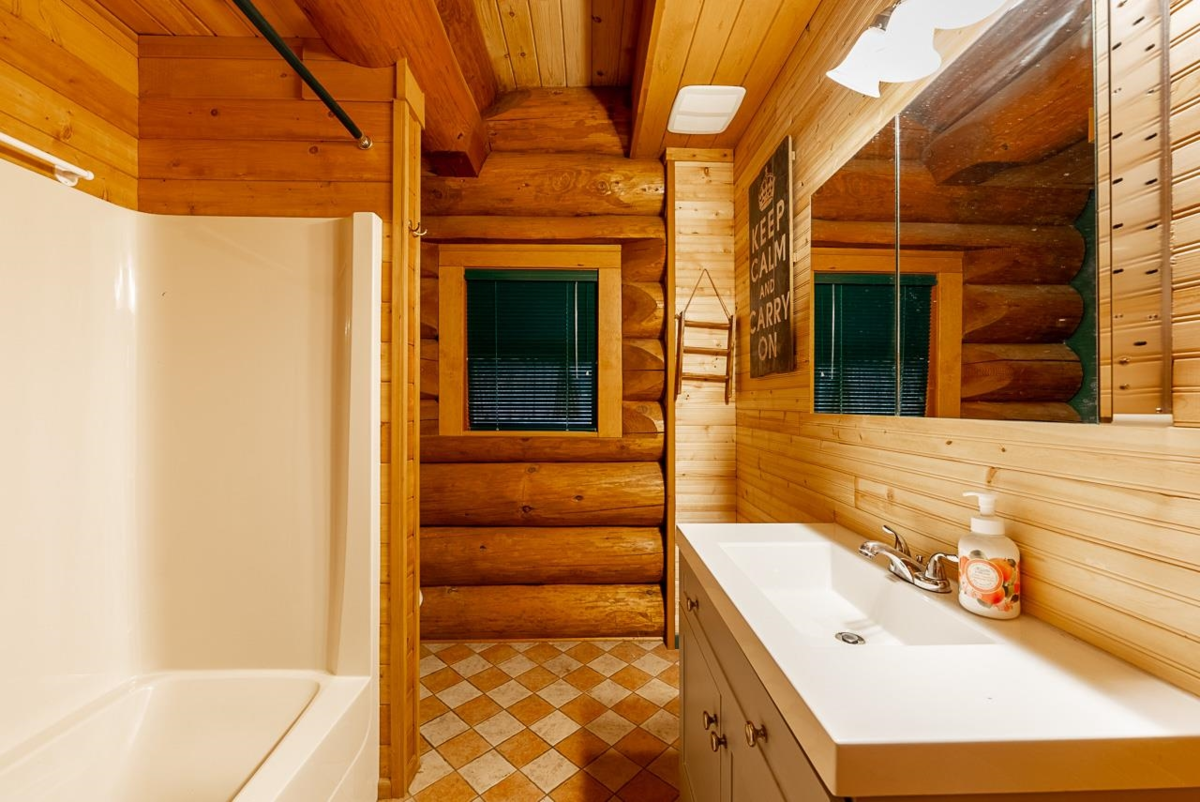 Guest Bathroom Photo of 71692 Cone Court, Sunshine Valley, BC