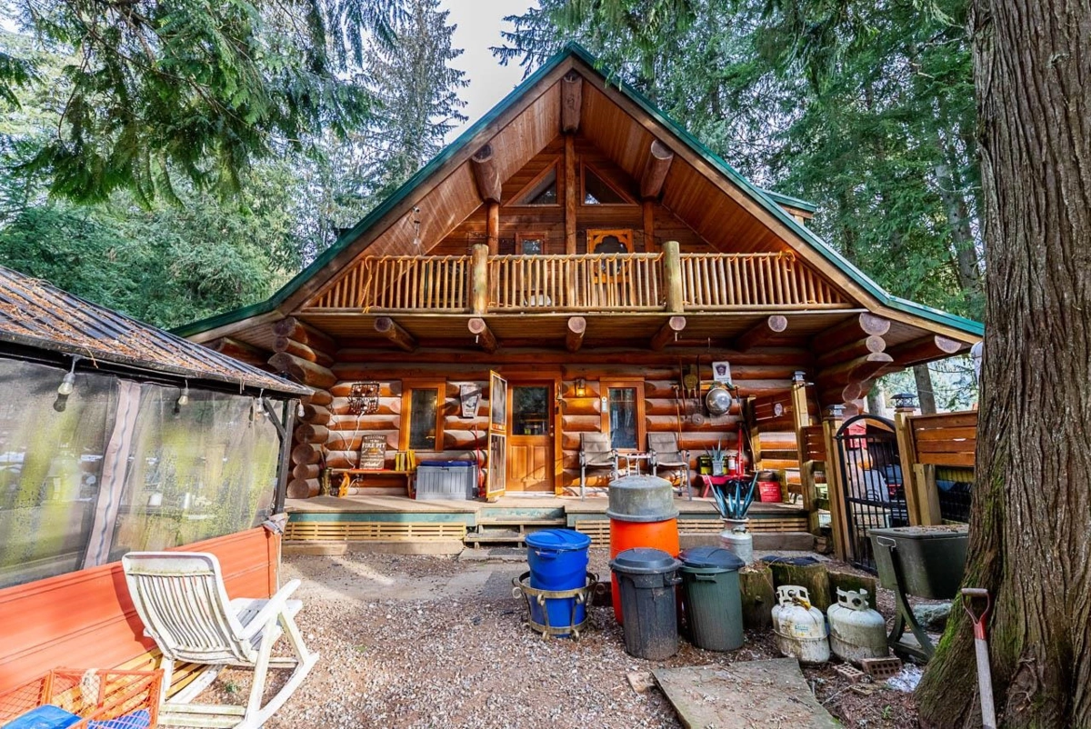 Staircase Photo of 71692 Cone Court, Sunshine Valley, BC