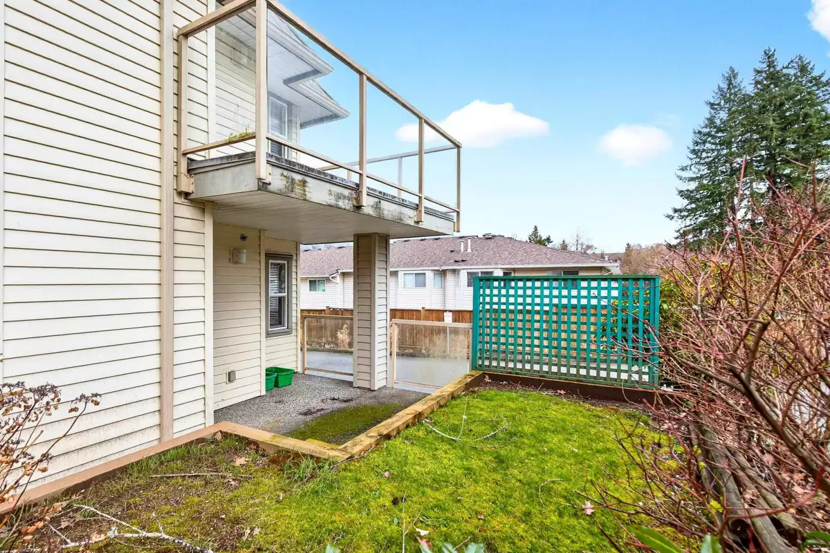 Garden / Landscaping Photo of 101 22275 123 Avenue, Maple Ridge, BC