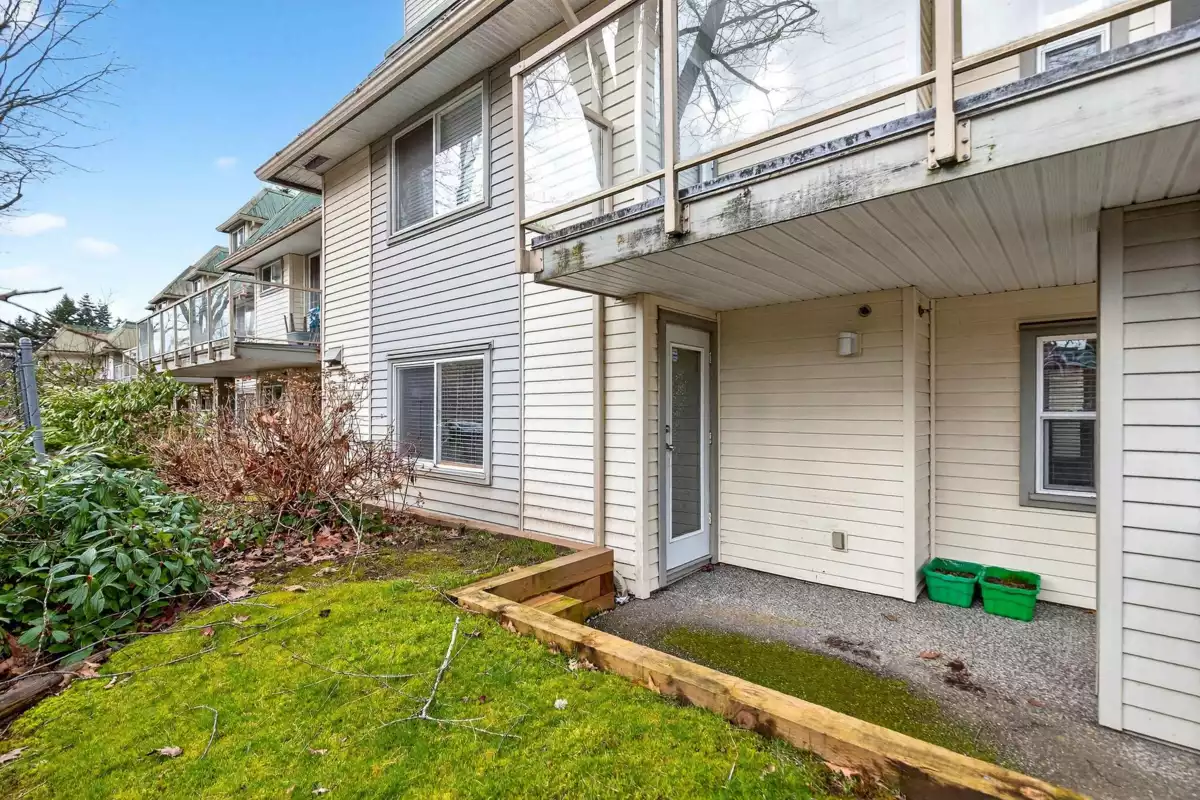 Hot Tub / Spa Photo of 101 22275 123 Avenue, Maple Ridge, BC