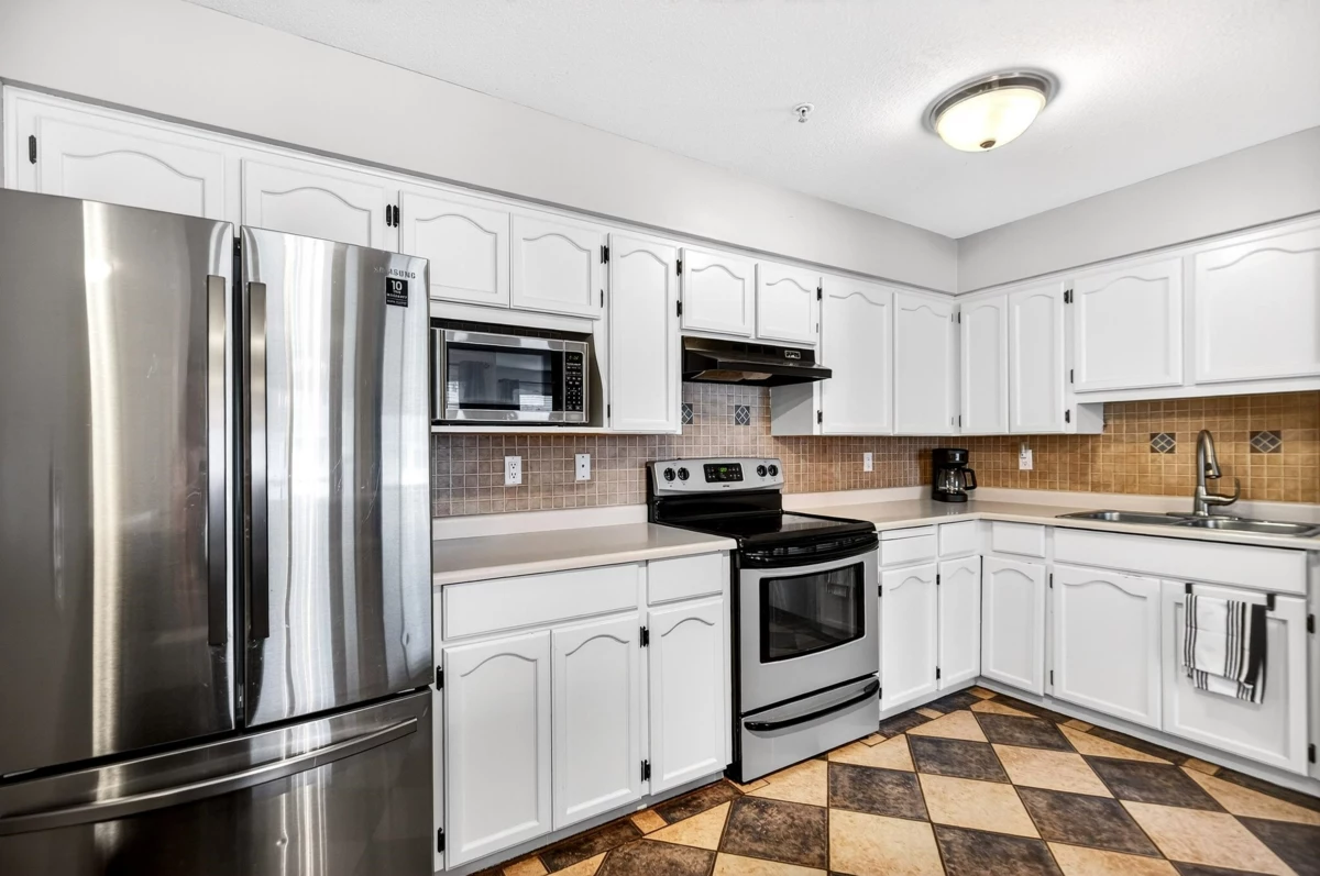 Primary Bedroom Photo of 101 22275 123 Avenue, Maple Ridge, BC