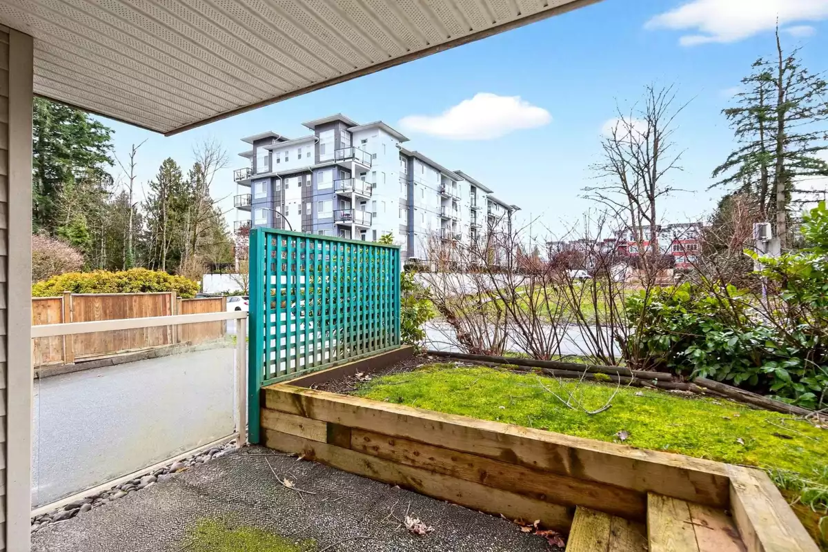 Swimming Pool Photo of 101 22275 123 Avenue, Maple Ridge, BC