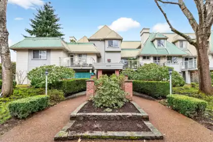 101 22275 123 Avenue, Maple Ridge, BC, West Central — 2 bed apartment/condo for sale