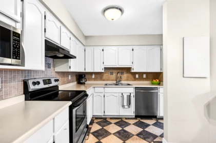 101 22275 123 Avenue, Maple Ridge, BC