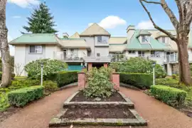 101 22275 123 Avenue, Maple Ridge, BC