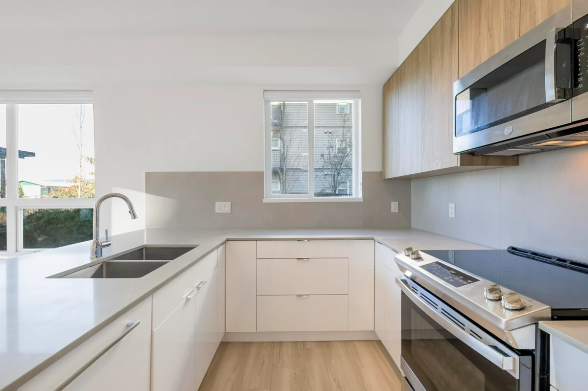 Family Room Photo of 104 11913 Burnett Street, Maple Ridge, BC