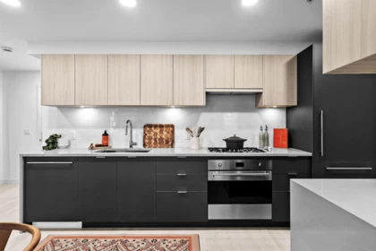 303 2419 Grant Street, Vancouver, BC, Vancouver — Apartment/Condo for sale