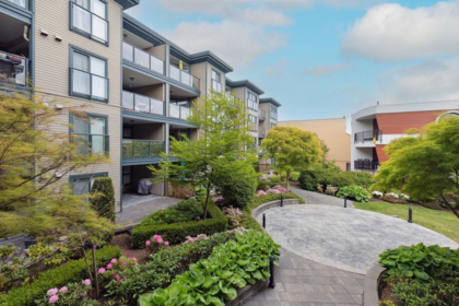 Hallway Photo of 220 15210 Pacific Avenue, White Rock, BC