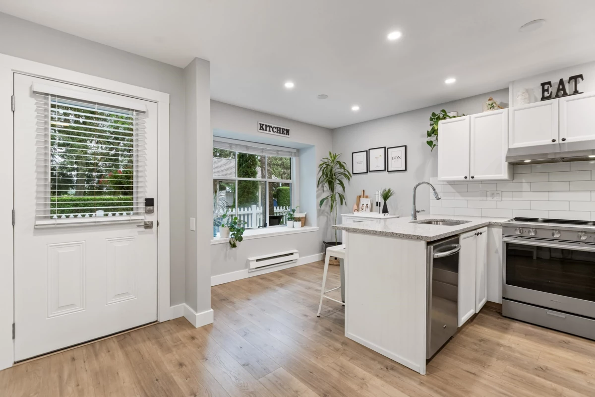 Kitchen Island Photo of 57 12099 237 Street, Maple Ridge, BC