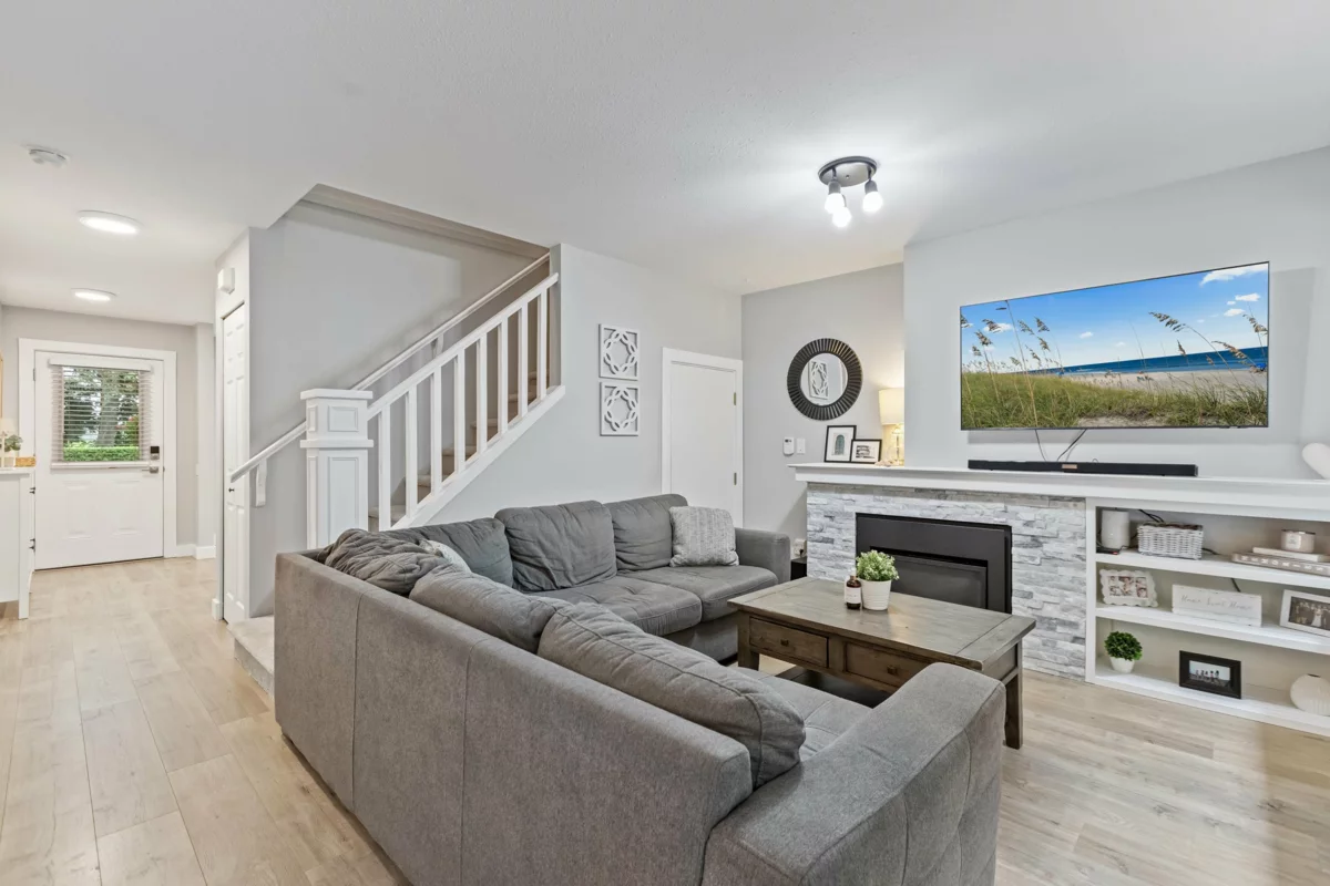 Office / Den Photo of 57 12099 237 Street, Maple Ridge, BC