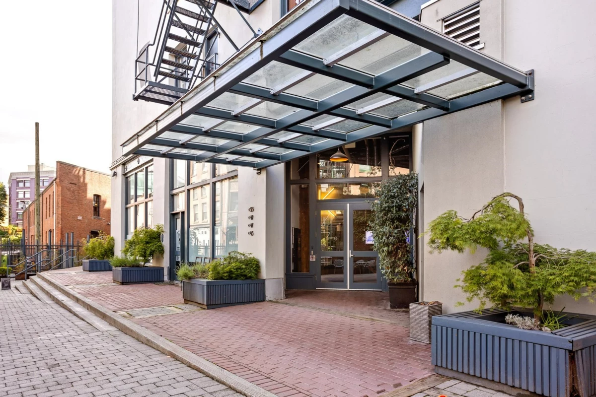 Breakfast Nook Photo of 310 55 E Cordova Street, Vancouver, BC