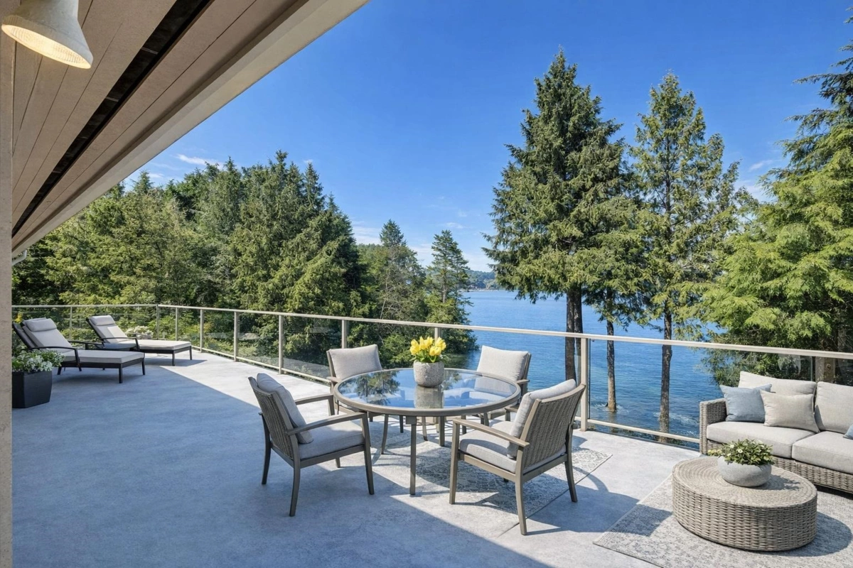 Primary Bedroom Photo of 6448 N Gale Avenue, Sechelt, BC