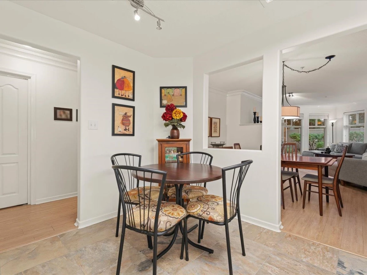 Family Room Photo of 105 15340 19a Avenue, Surrey, BC