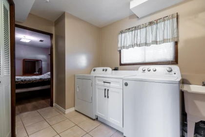 Hallway Photo of 31450 Springhill Place, Abbotsford, BC