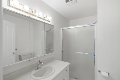Mudroom Photo of 411 2626 Countess Street, Abbotsford, BC
