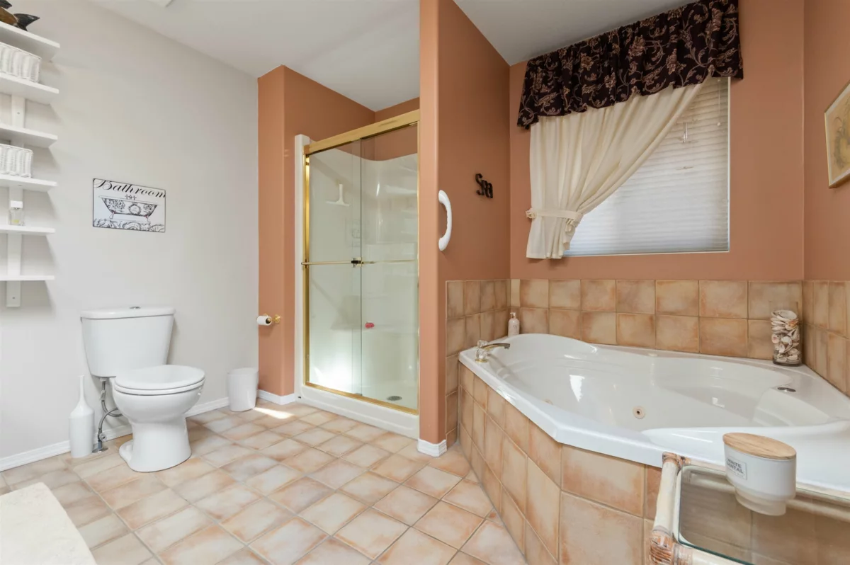 Backyard Photo of 262 First Avenue, Cultus Lake, BC