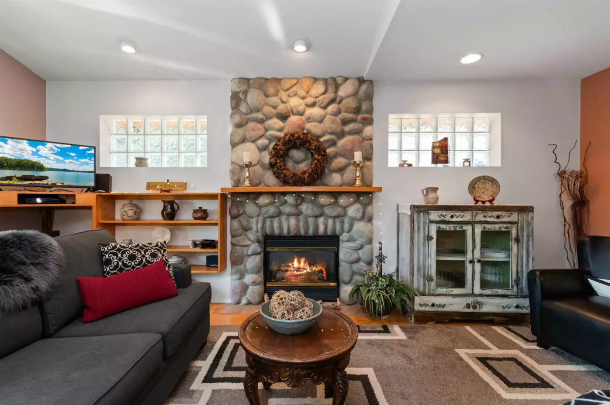 Bedroom 2 Photo of 262 First Avenue, Cultus Lake, BC