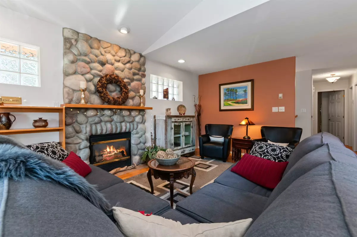 Bedroom 3 Photo of 262 First Avenue, Cultus Lake, BC