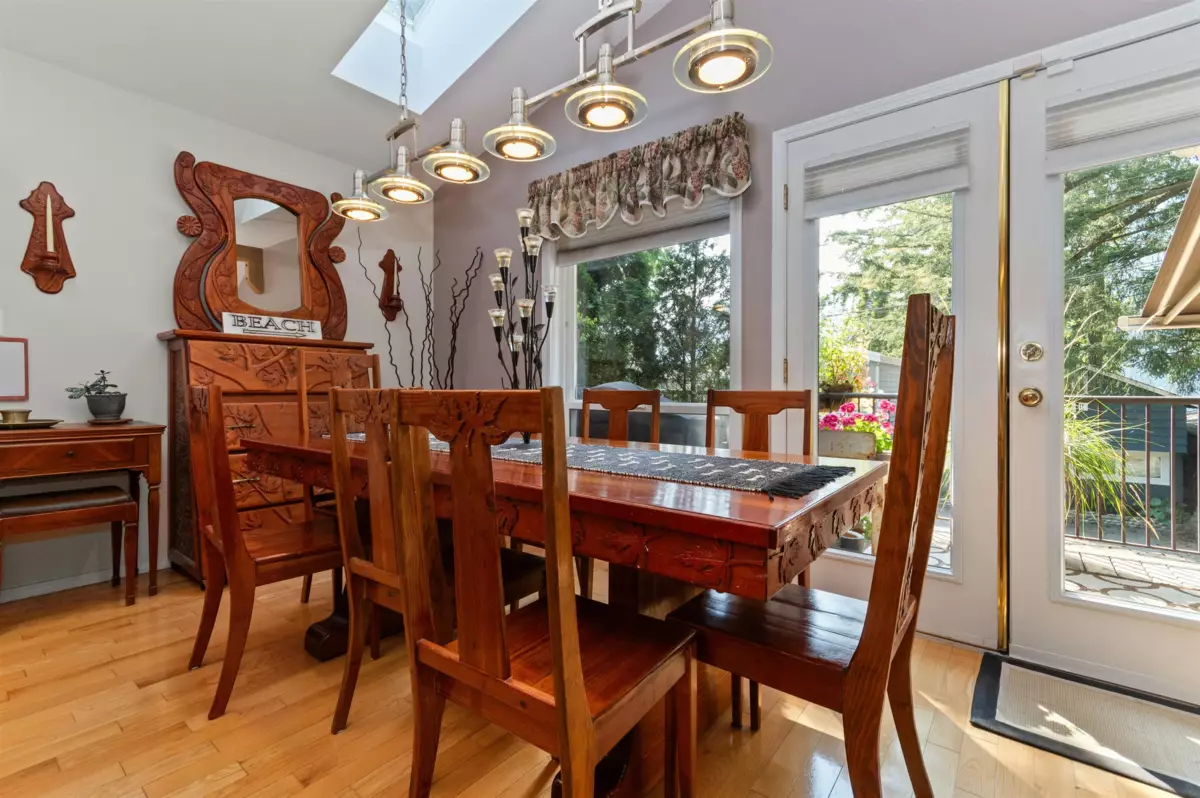 Bedroom 4 Photo of 262 First Avenue, Cultus Lake, BC