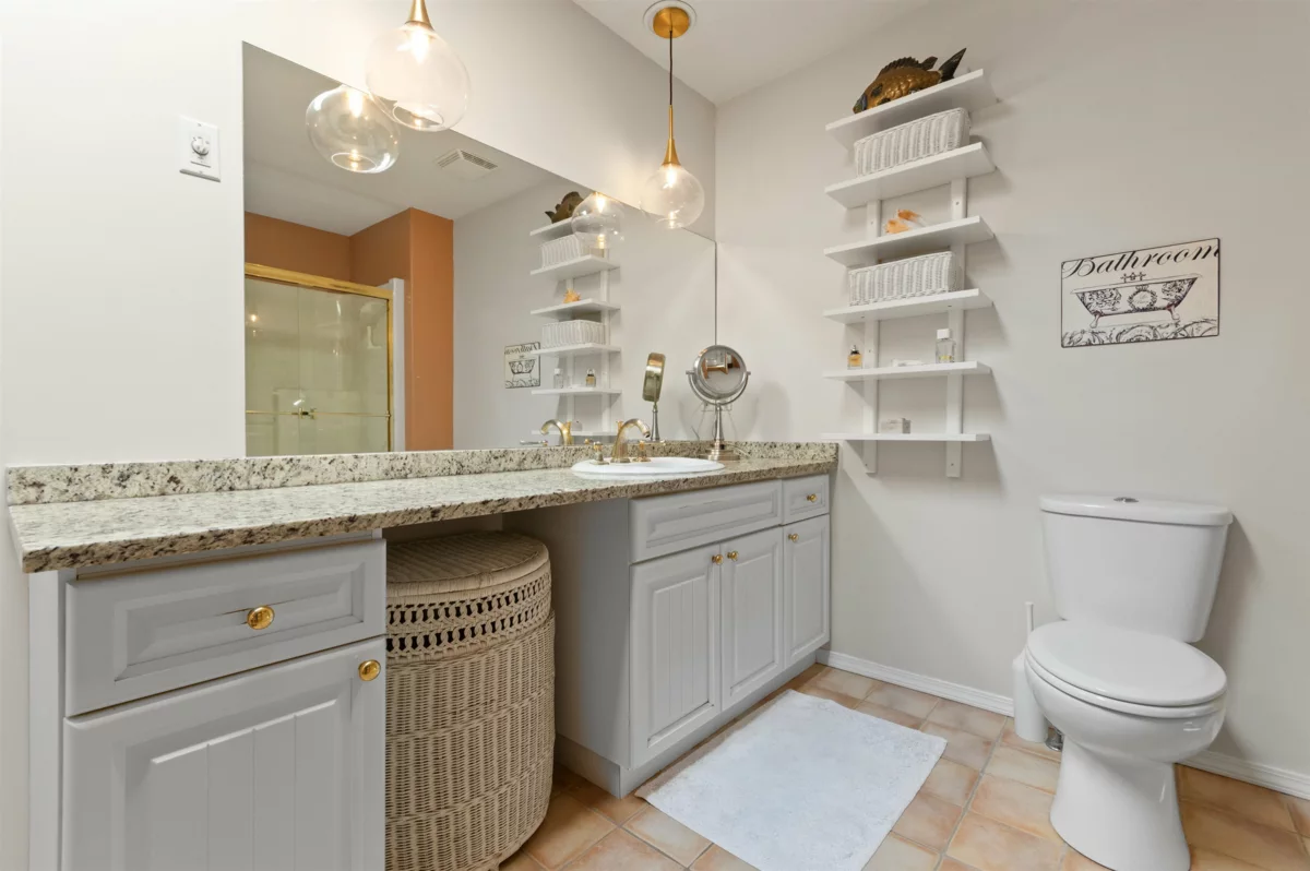 Front Yard Photo of 262 First Avenue, Cultus Lake, BC