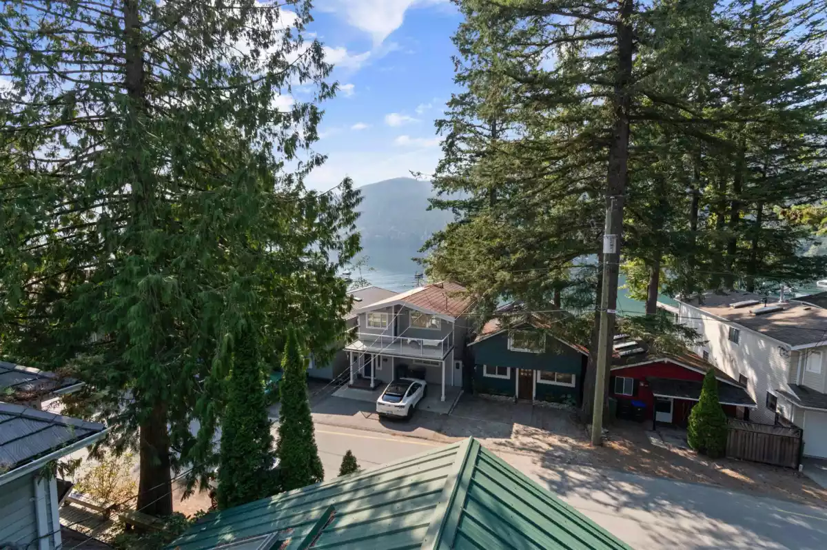 Living Room Photo of 262 First Avenue, Cultus Lake, BC