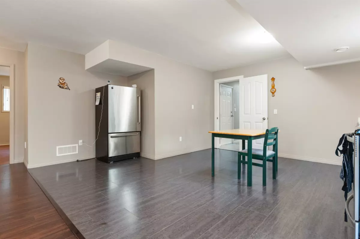 Laundry Room Photo of 63861 Old Yale Road, Hope, BC
