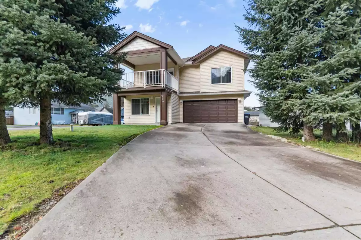 Outdoor Patio Photo of 63861 Old Yale Road, Hope, BC