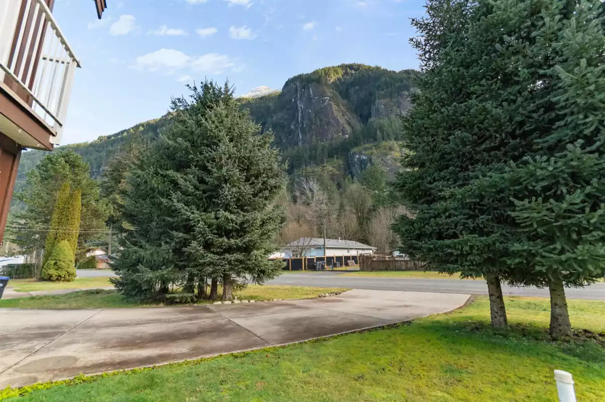 Staircase Photo of 63861 Old Yale Road, Hope, BC