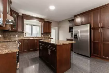 63861 Old Yale Road, Hope, BC, Hope — 5 bed single family residence for sale