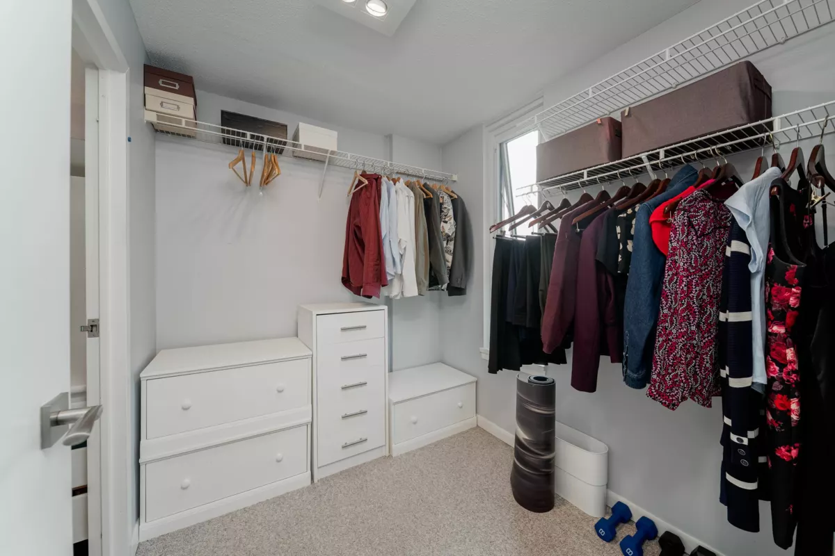 Entry Foyer Photo of 901 1566 W 13th Avenue, Vancouver, BC