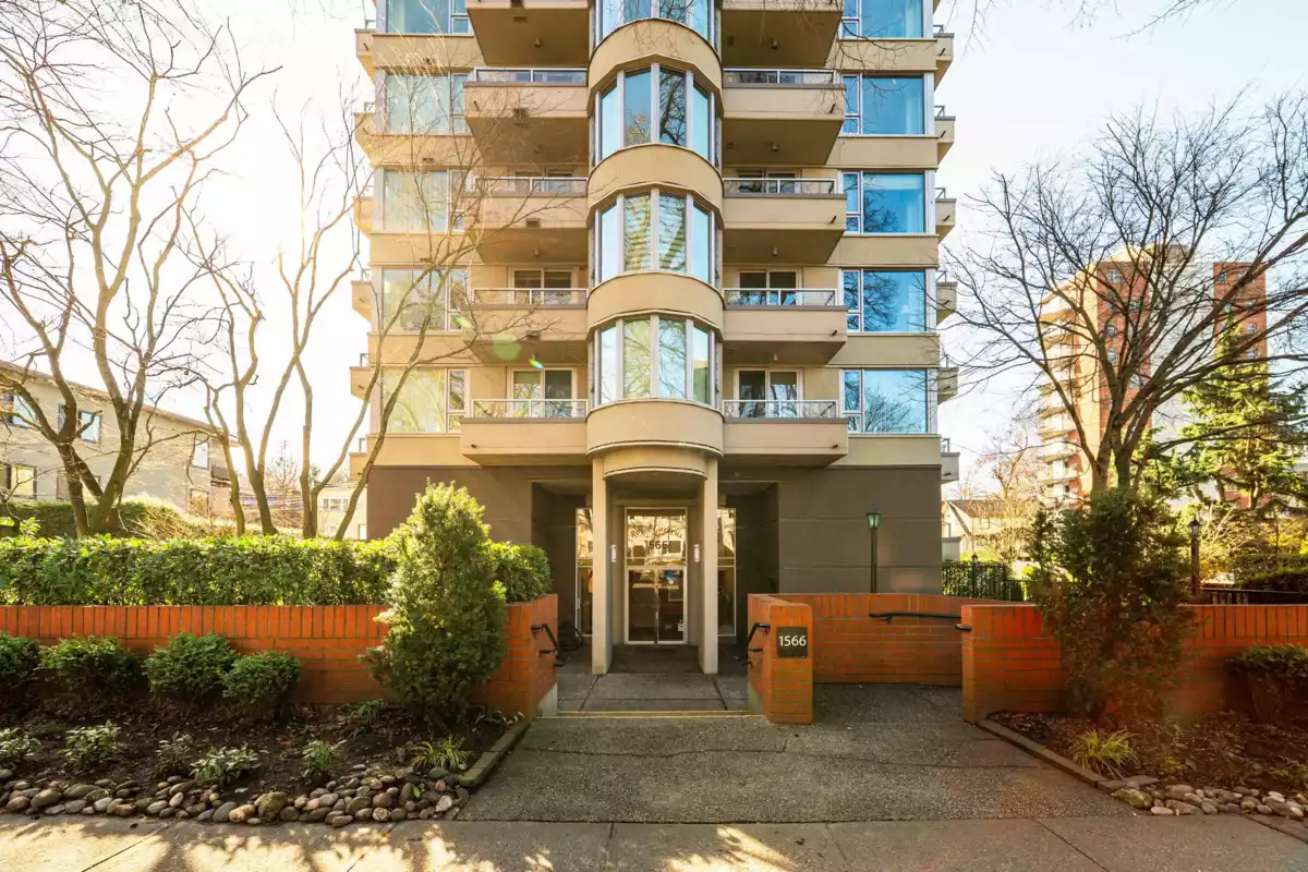 Living Room Photo of 901 1566 W 13th Avenue, Vancouver, BC