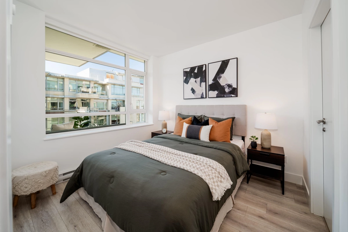 Walk-In Closet Photo of 607 2228 W Broadway, Vancouver, BC