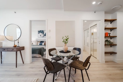 607 2228 W Broadway, Vancouver, BC