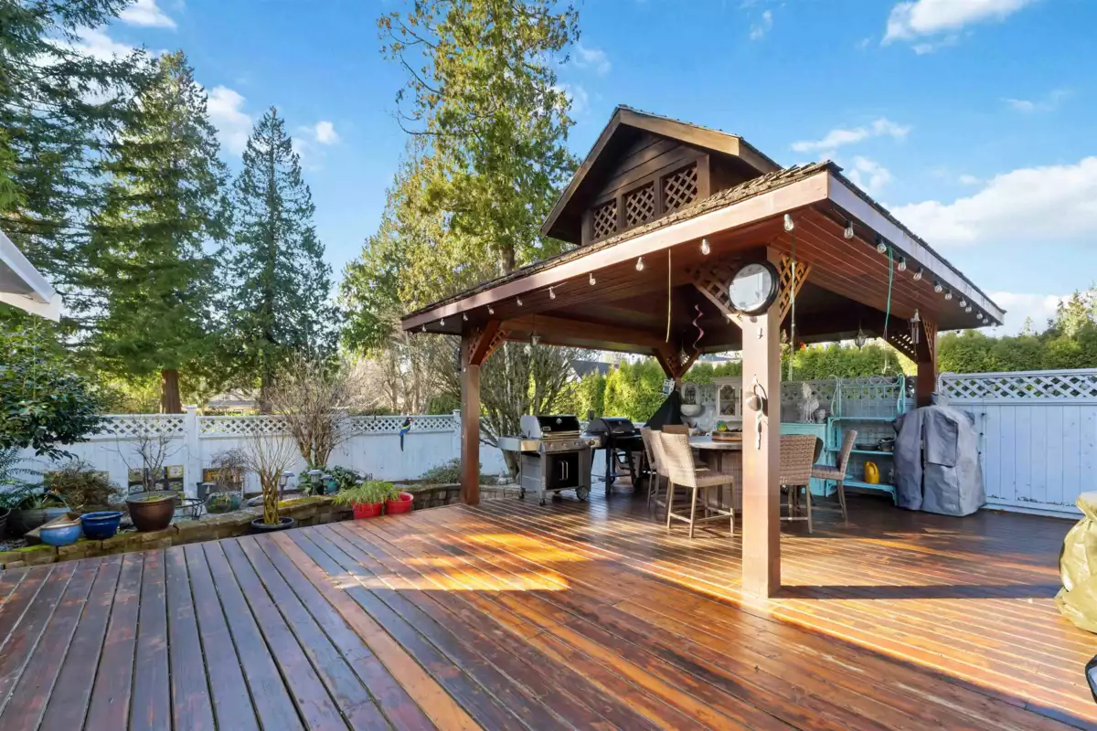 Hot Tub / Spa Photo of 24109 124 Avenue, Maple Ridge, BC