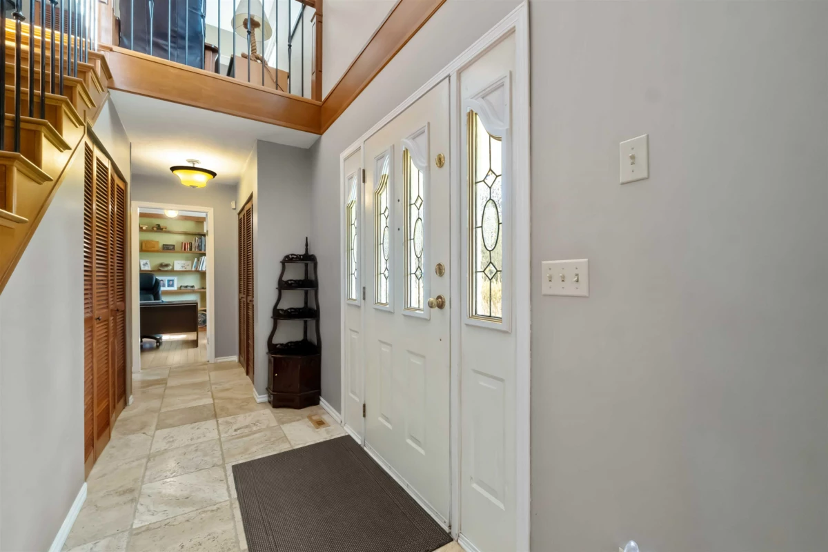 Living Room Photo of 24109 124 Avenue, Maple Ridge, BC