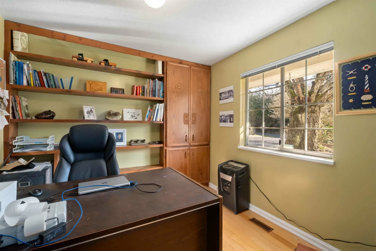 Office / Den Photo of 24109 124 Avenue, Maple Ridge, BC