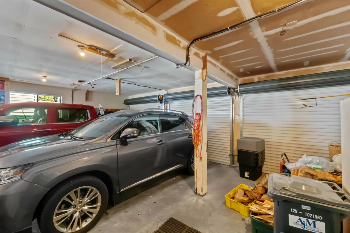 Swimming Pool Photo of 24109 124 Avenue, Maple Ridge, BC