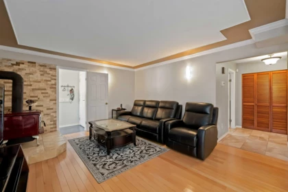 Powder Room Photo of 24109 124 Avenue, Maple Ridge, BC