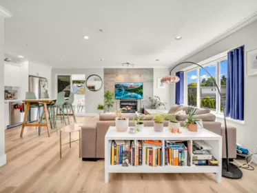 1089 E King Edward Avenue, Vancouver, BC, Vancouver — Single Family Residence for sale
