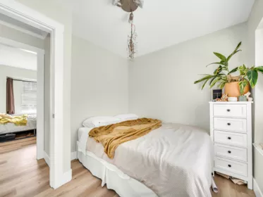 Walk-In Closet Photo of 1089 E King Edward Avenue, Vancouver, BC