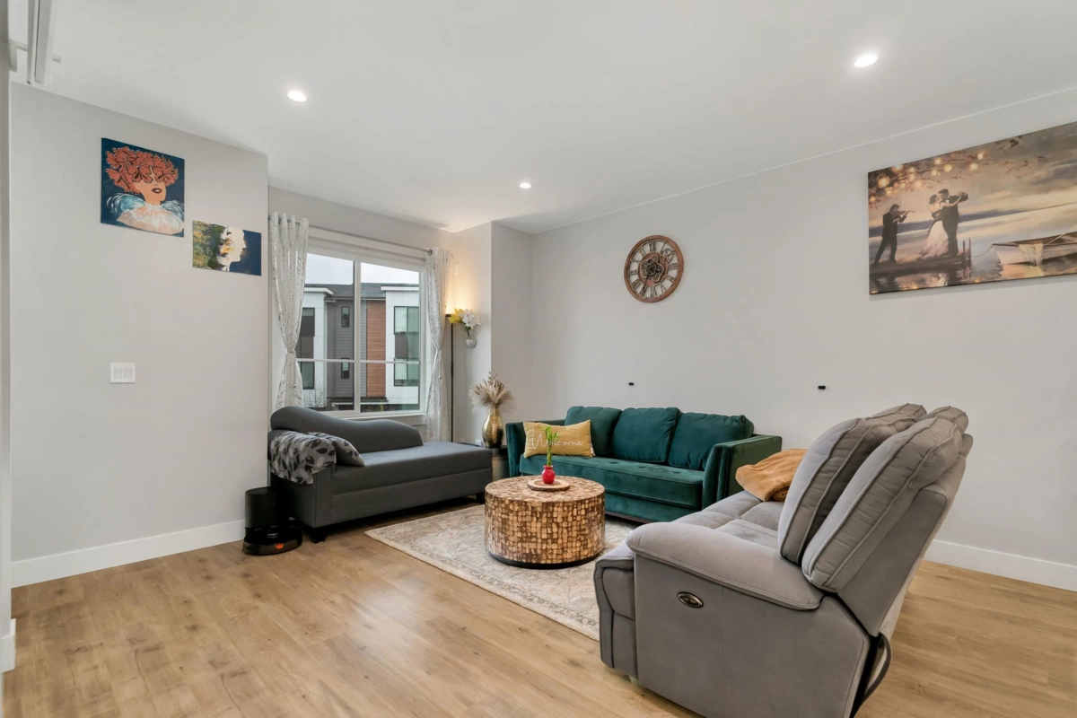 Living Room Photo of 51 1639 162 Street, Surrey, BC