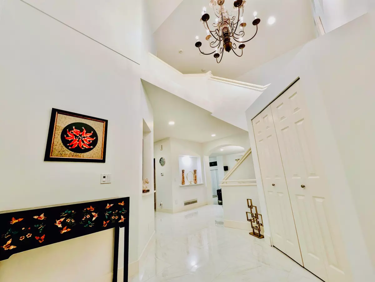 Dining Area Photo of 24 Balsam Place, Port Moody, BC