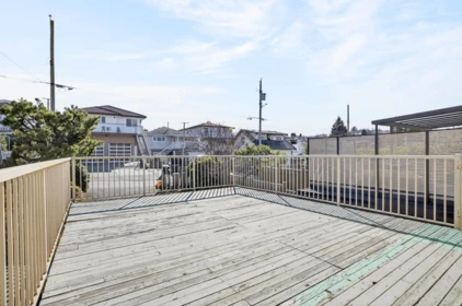 Front Yard Photo of 3180 E 3rd Avenue, Vancouver, BC