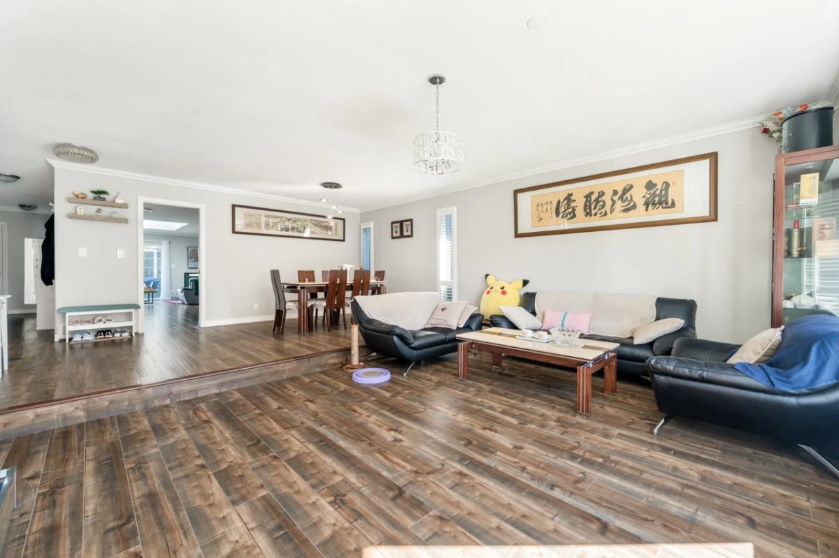 Family Room Photo of 1838 148a Street, Surrey, BC
